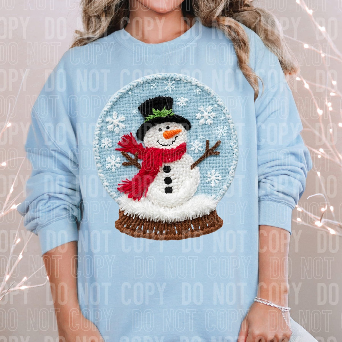 Winter Globe Faux Yarn Tee